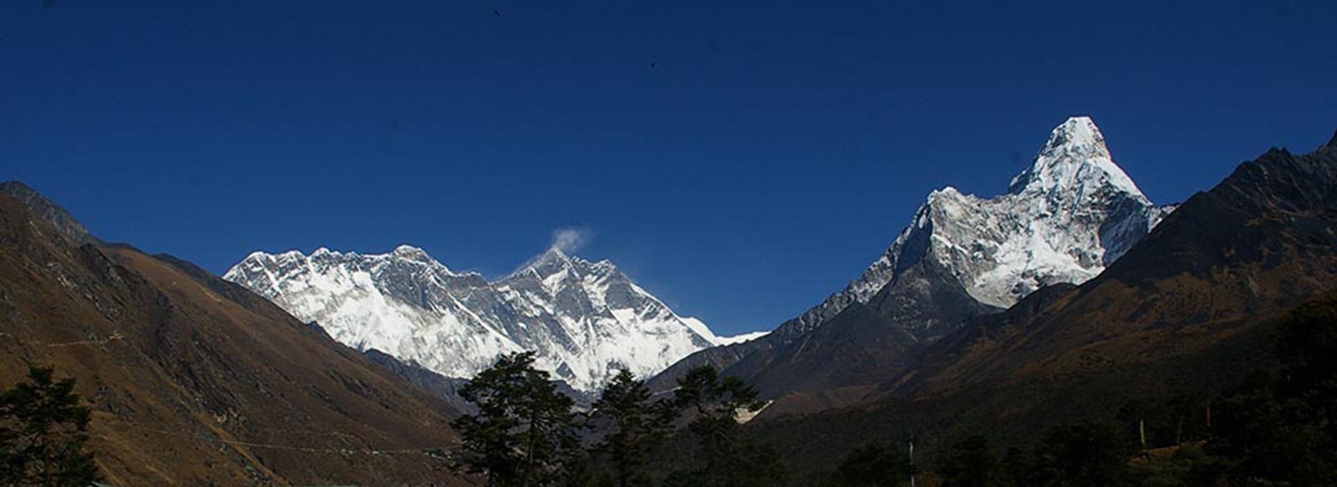Everest Basecamp with Cho La Pass Trek