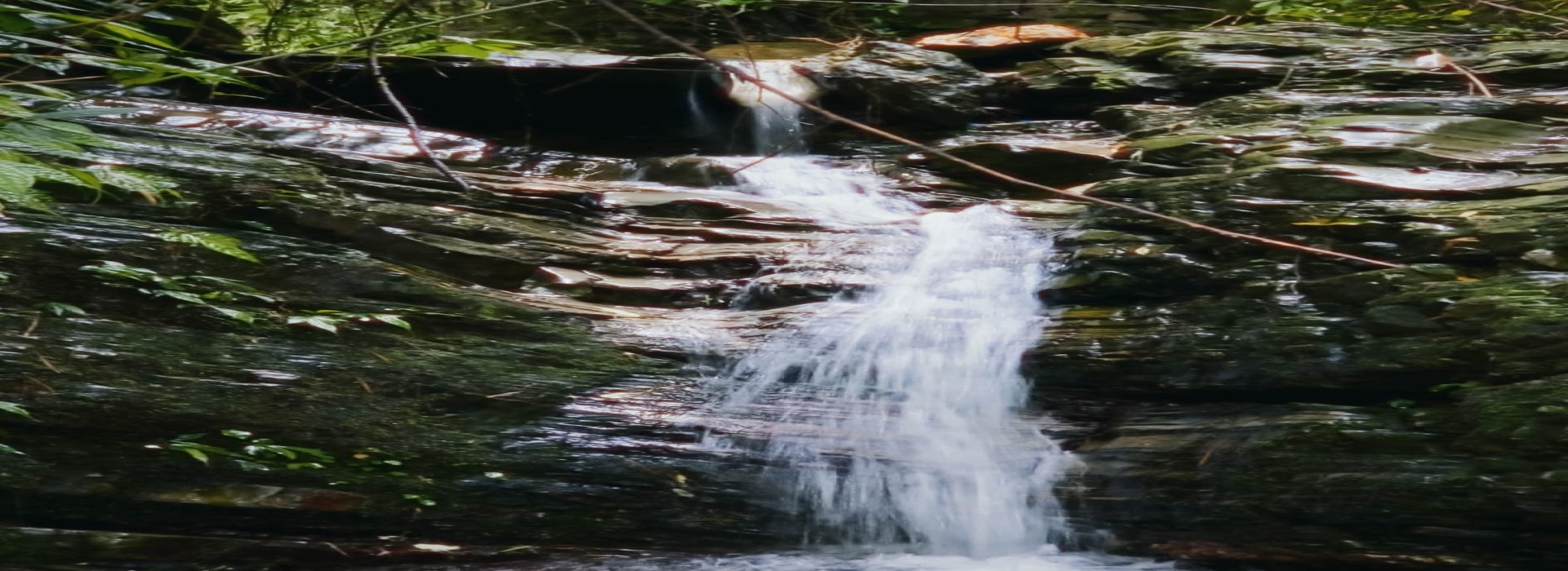 lwang-ghalel-canyoning-waterfall.jpg